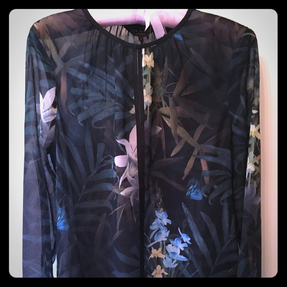 NWOT TED BAKER Blouse in Tropical print